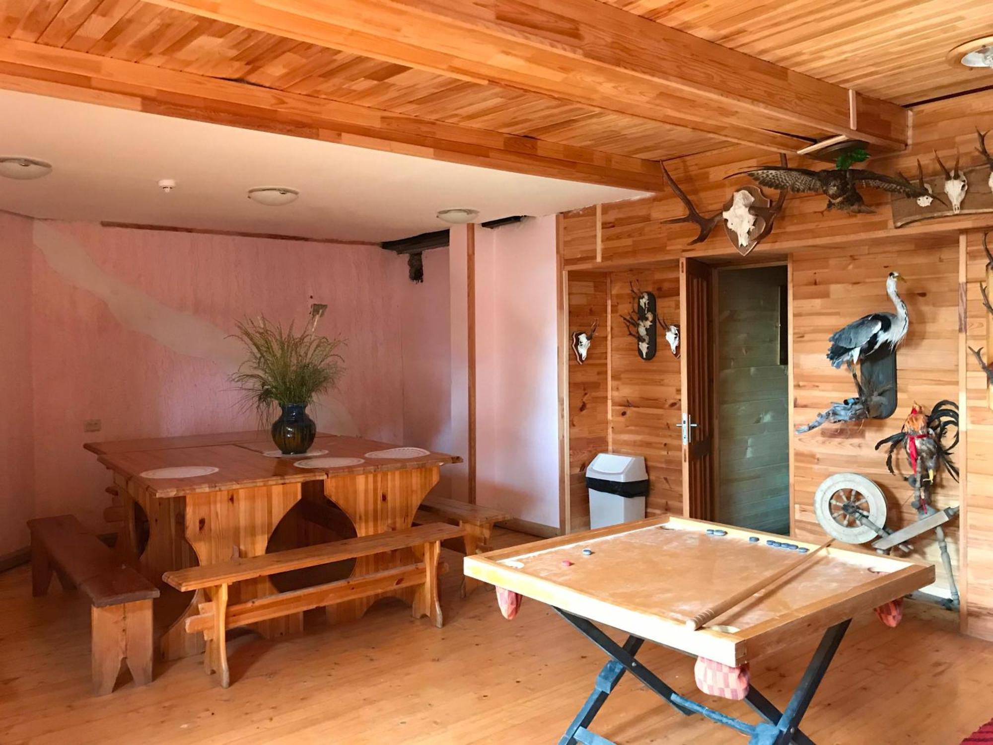 Pilskalni Hotel Ivande Ngoại thất bức ảnh